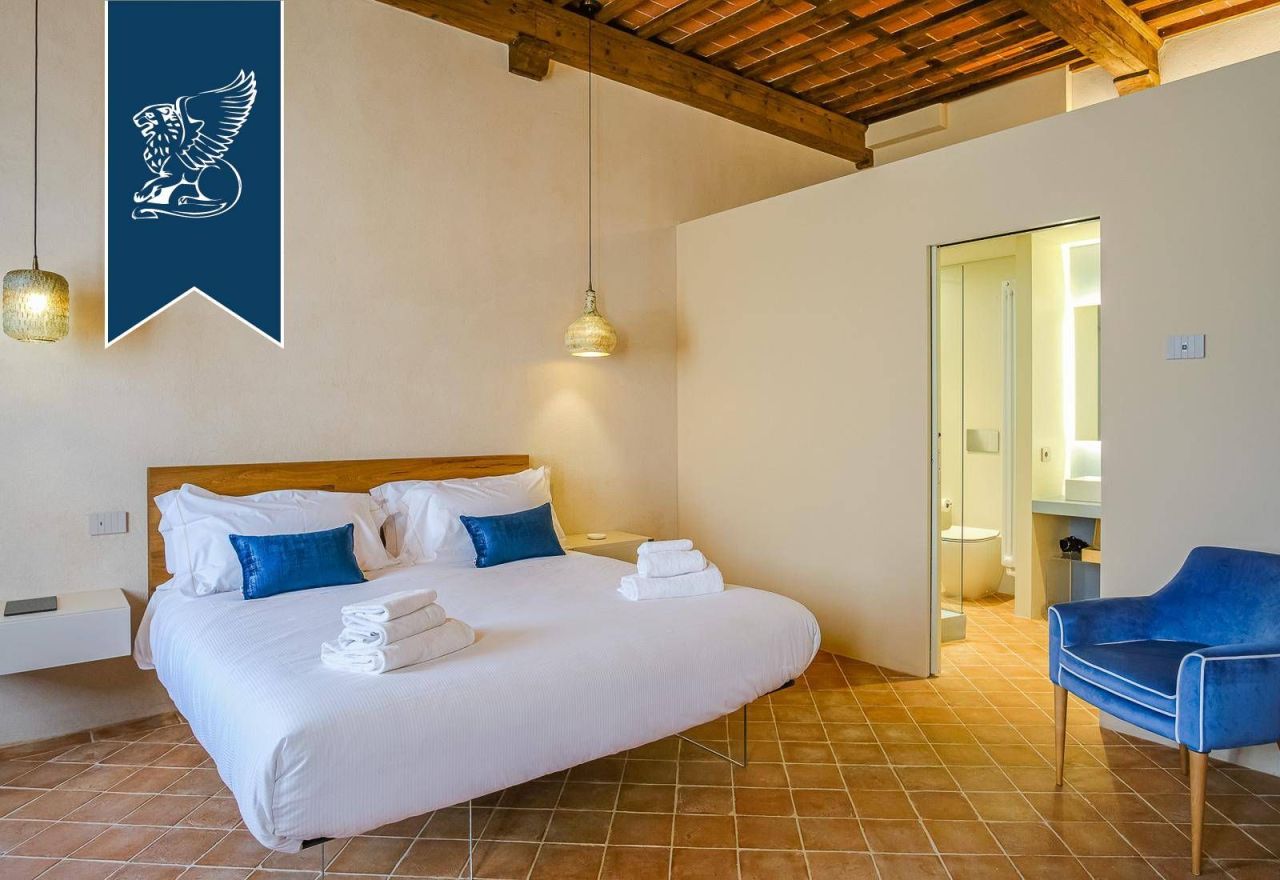 Hotel en Camaiore, Italia, 370 m² - imagen 11