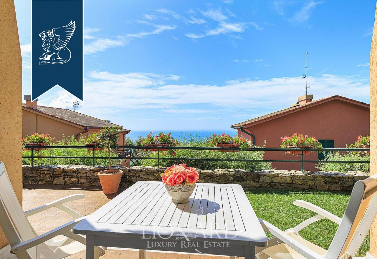 Villa à Gênes, Italie, 300 m² - image 11