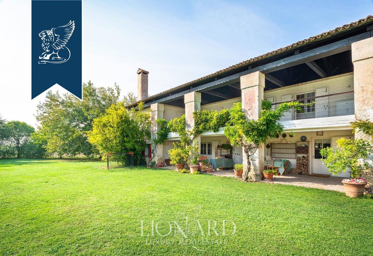 Farm in Treviso, Italy, 900 m² - picture 11