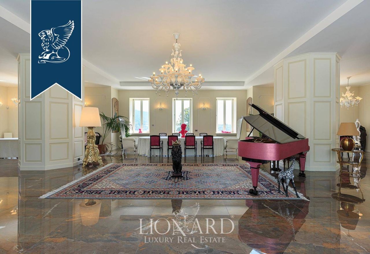 Villa in Bergamo, Italy, 2 196 m² - picture 11