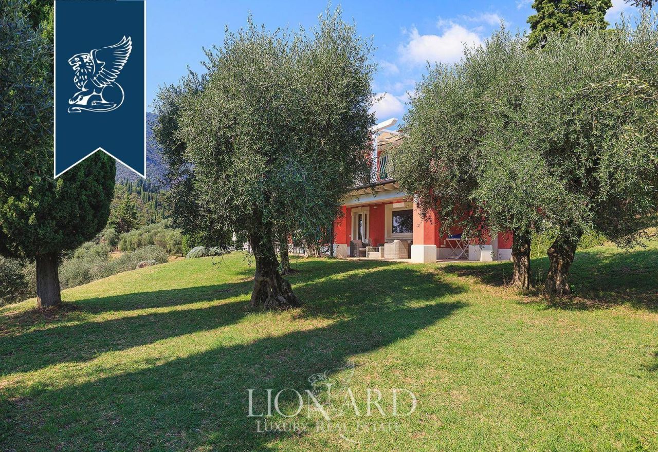 Villa in Brescia, Italy, 805 m² - picture 11