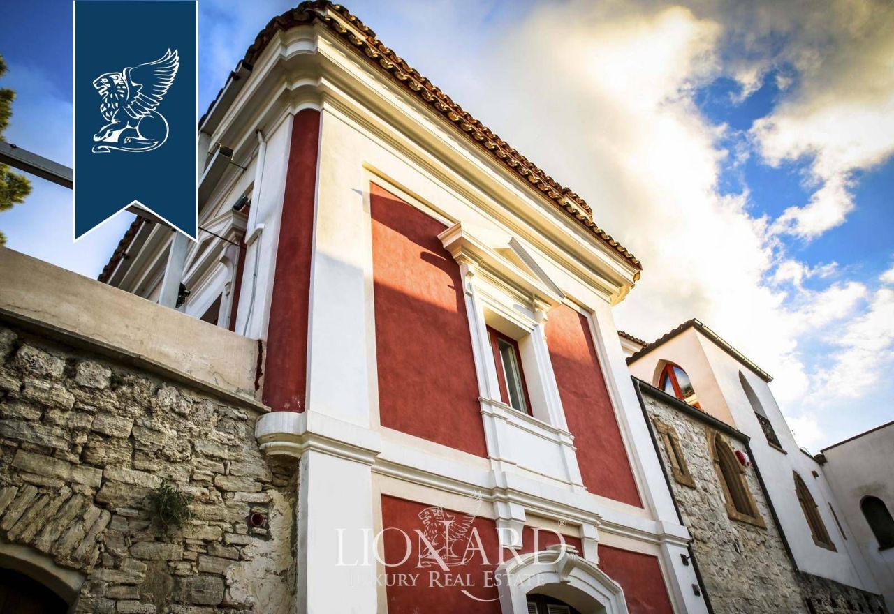 Villa a Caltanissetta, Italia, 1 700 m² - foto 11