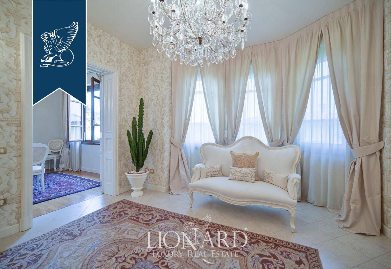 Villa à Brescia, Italie, 400 m² - image 11