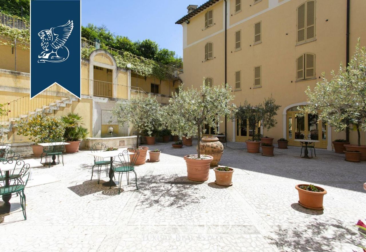 Hotel, albergo a Spoleto, Italia, 3 110 m² - foto 11
