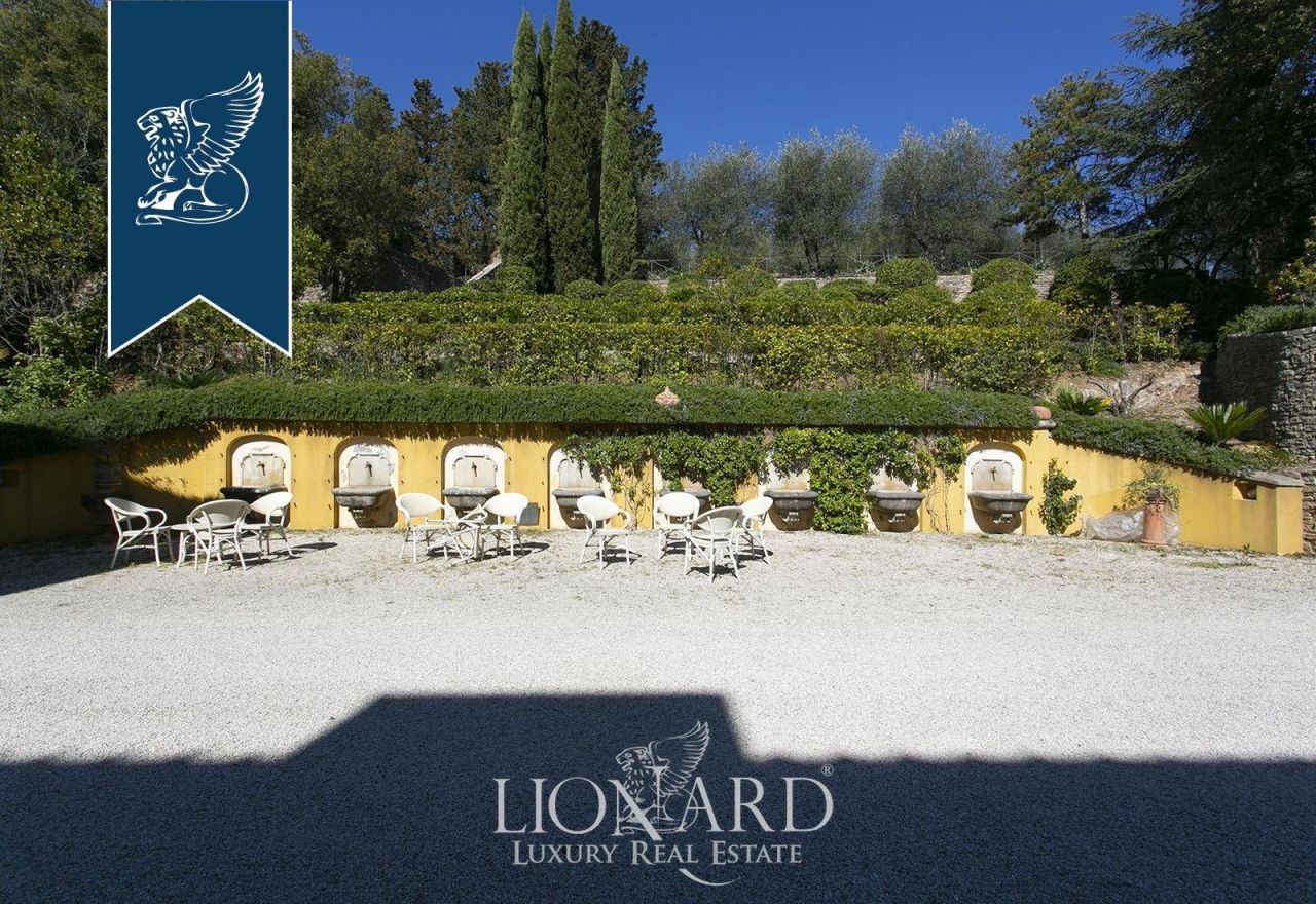 Villa a Perugia, Italia, 2 100 m² - foto 13