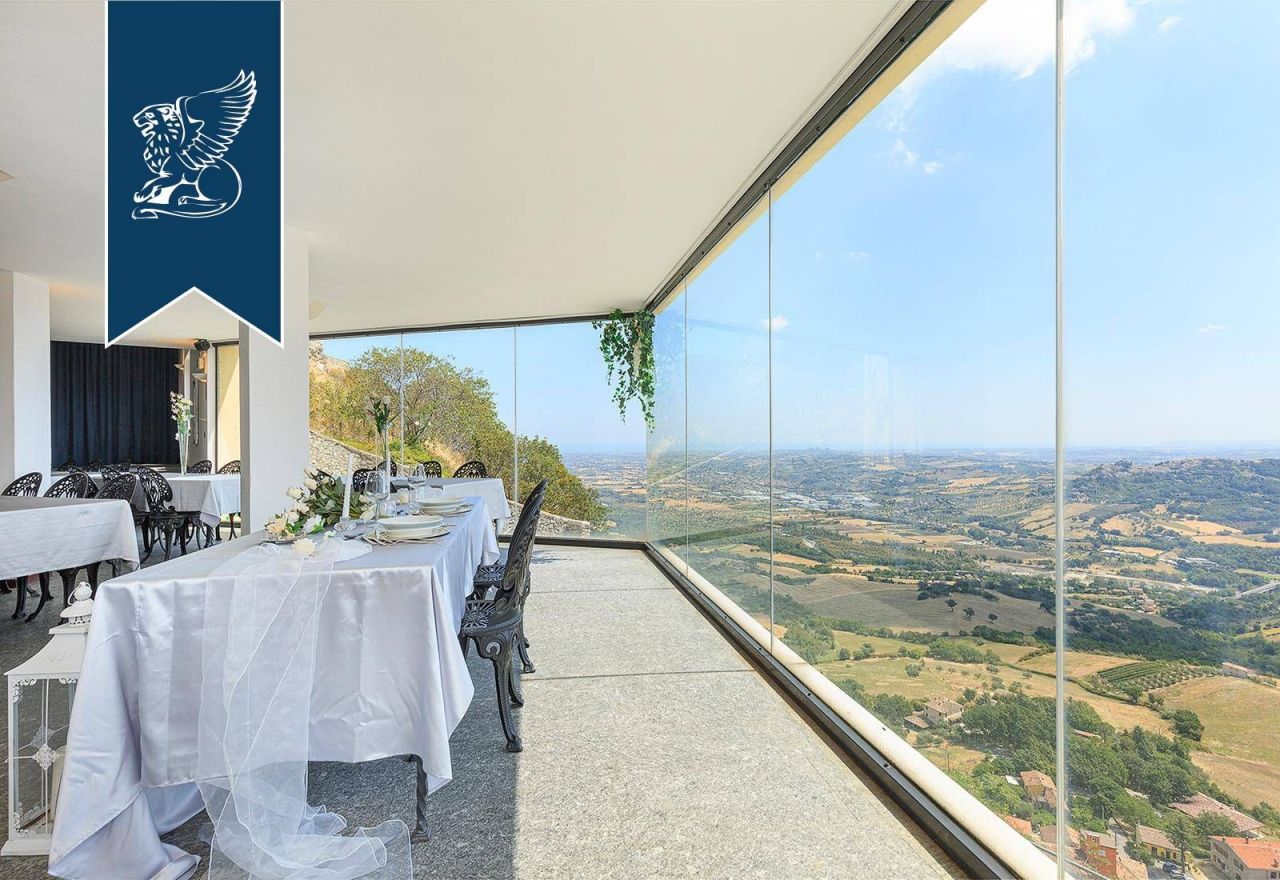 Castle in Rimini, Italy, 3 000 m² - picture 13