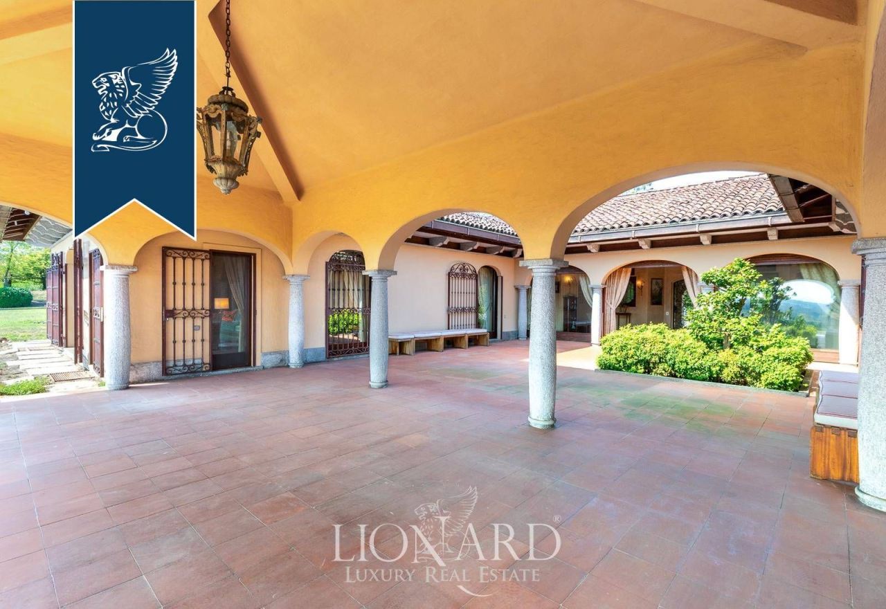 Villa in Alessandria, Italy, 1 800 m² - picture 13