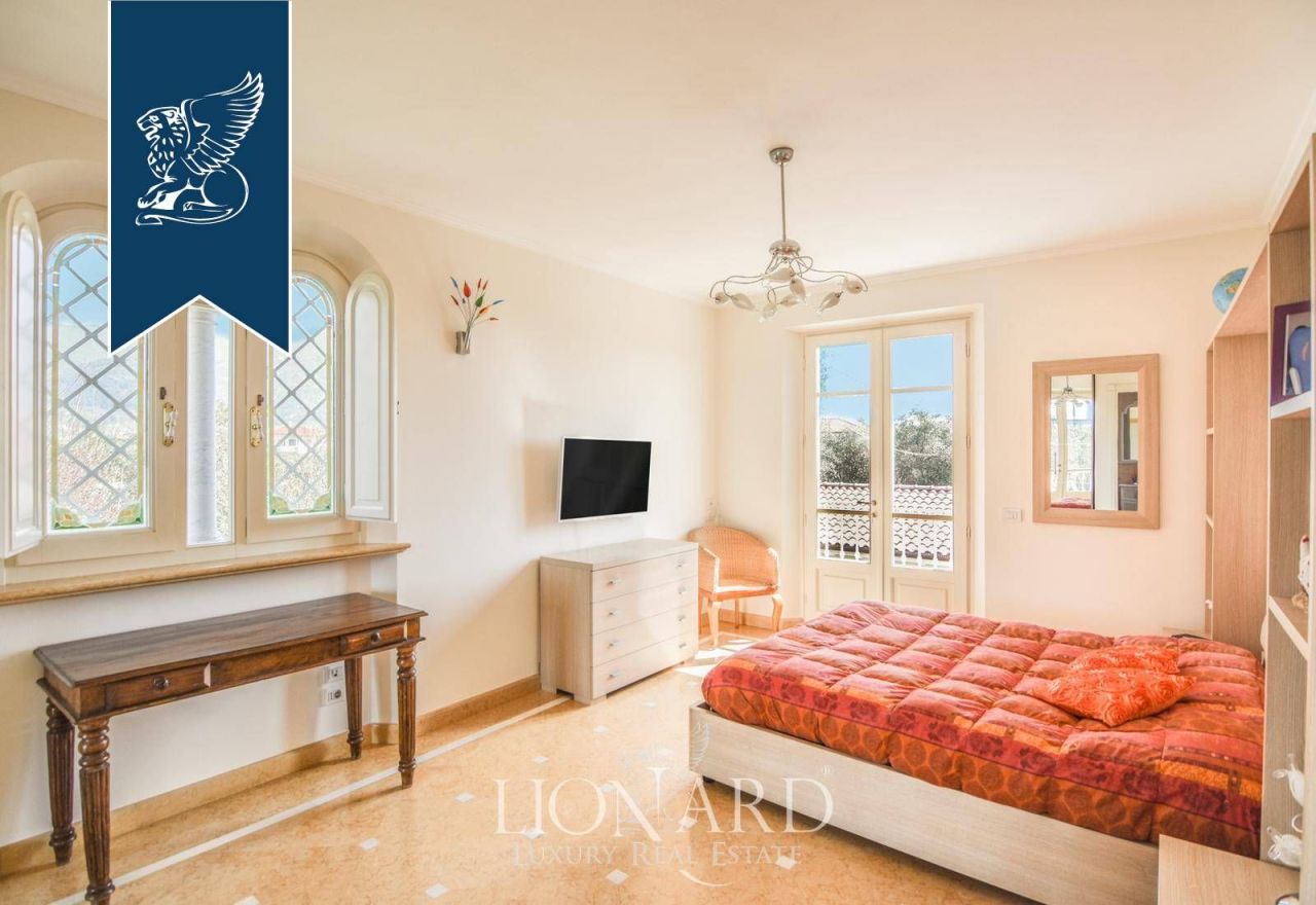 Villa en Pietrasanta, Italia, 275 m² - imagen 13