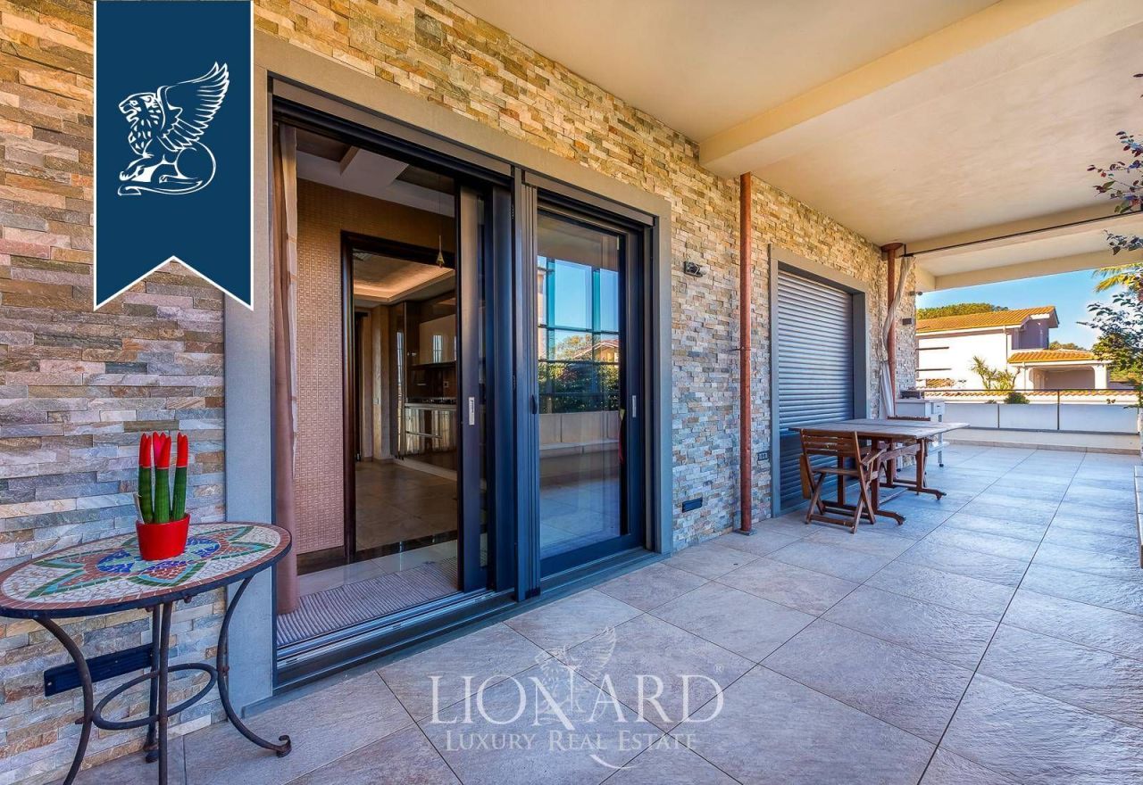 Villa en Roma, Italia, 300 m² - imagen 13