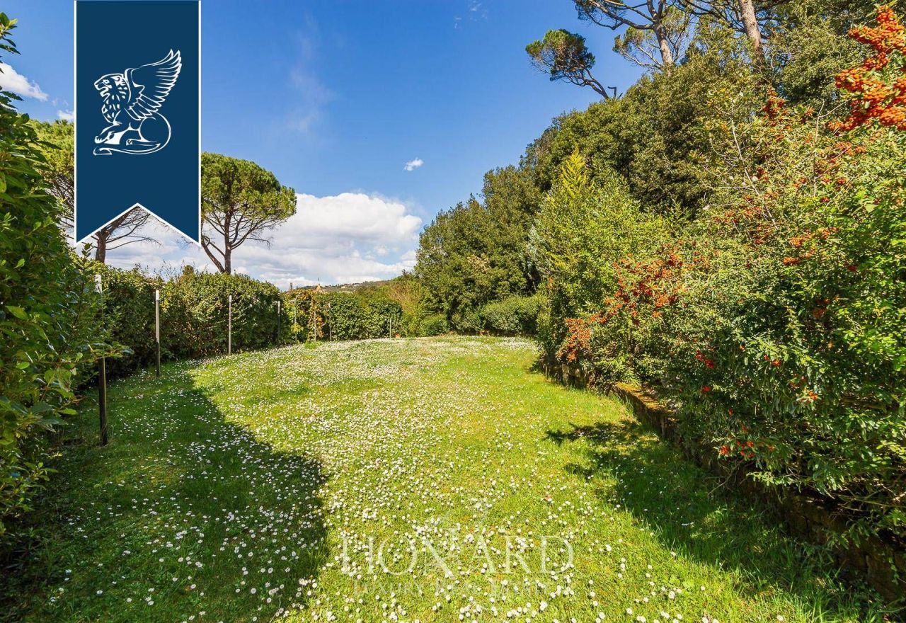 Villa à Florence, Italie, 1 000 m² - image 13