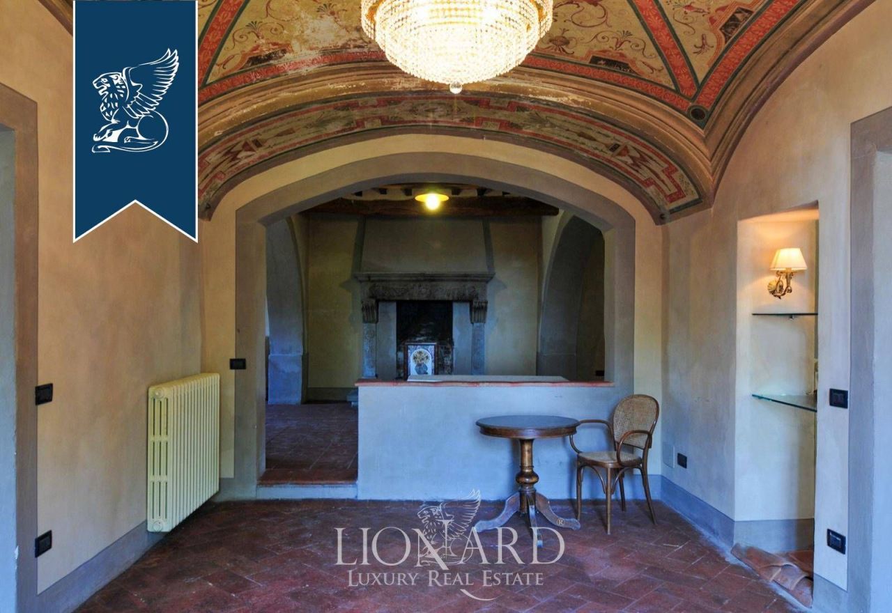 Villa ad Arezzo, Italia, 2 000 m² - foto 13