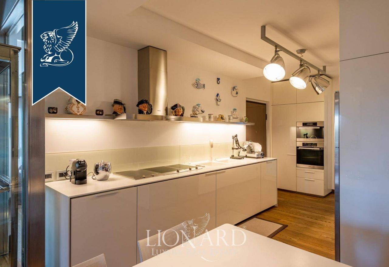 Appartamenti a Monza, Italia, 380 m² - foto 13