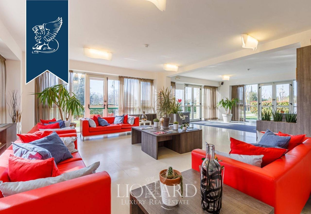 Hotel en Florencia, Italia, 4 775 m² - imagen 13