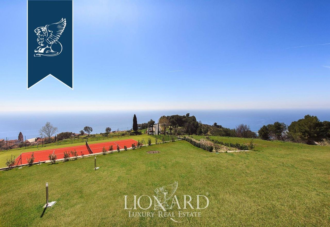 Villa à Imperia, Italie, 800 m² - image 13