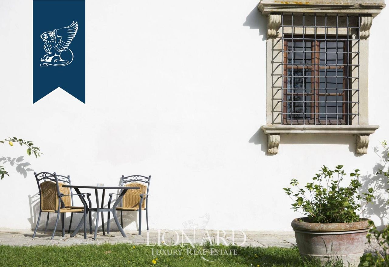 Ferme à Florence, Italie, 3 000 m² - image 13