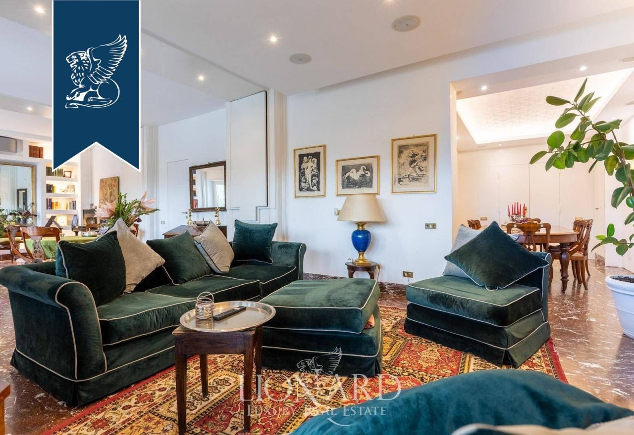 Villa in Rome, Italy, 330 m² - picture 13