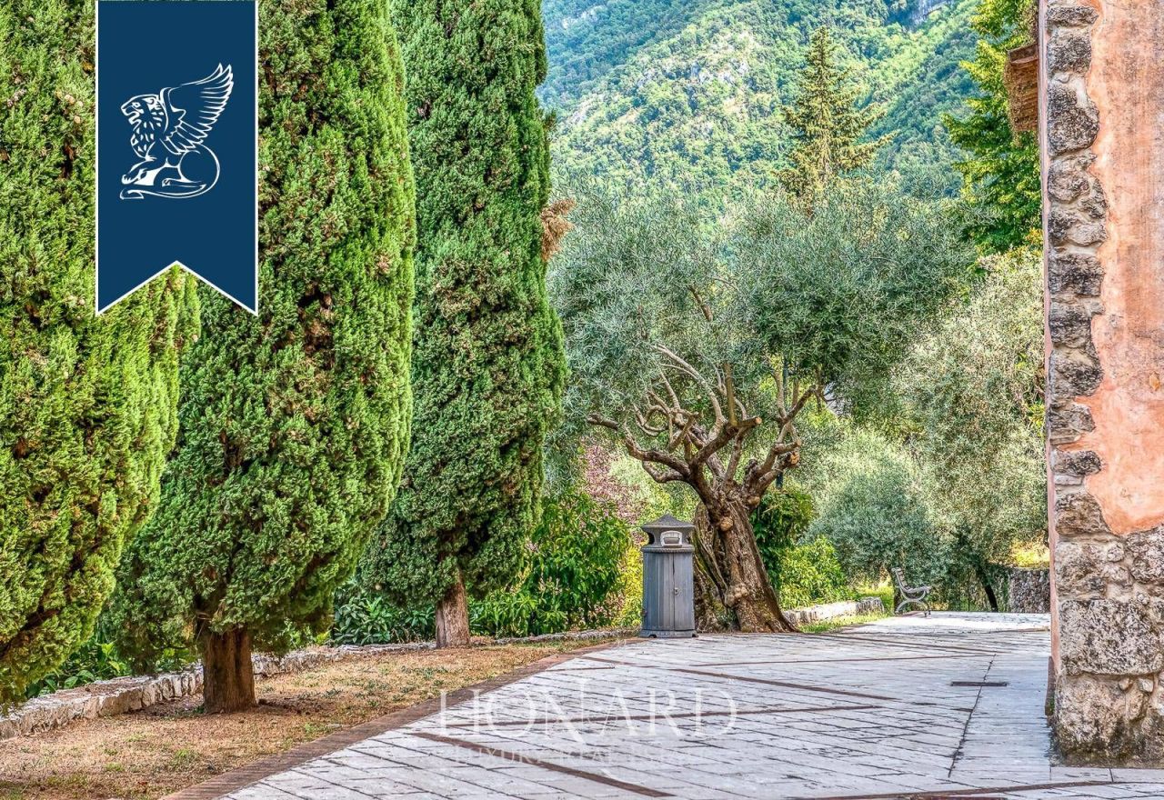 Villa in Frosinone, Italy, 1 000 m² - picture 13