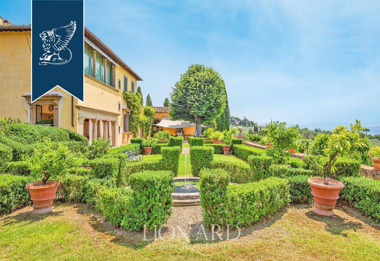 Villa a Firenze, Italia, 1 300 m² - foto 13