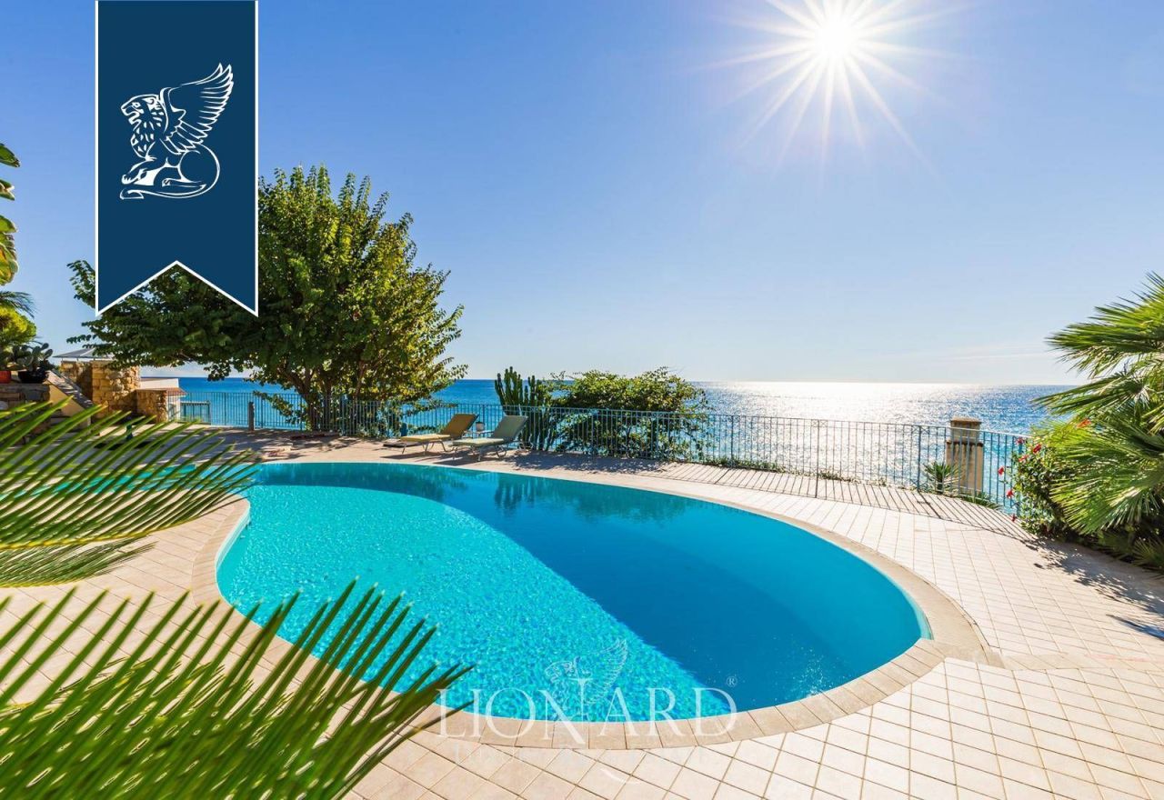 Villa in Ospedaletti, Italy, 450 m² - picture 13