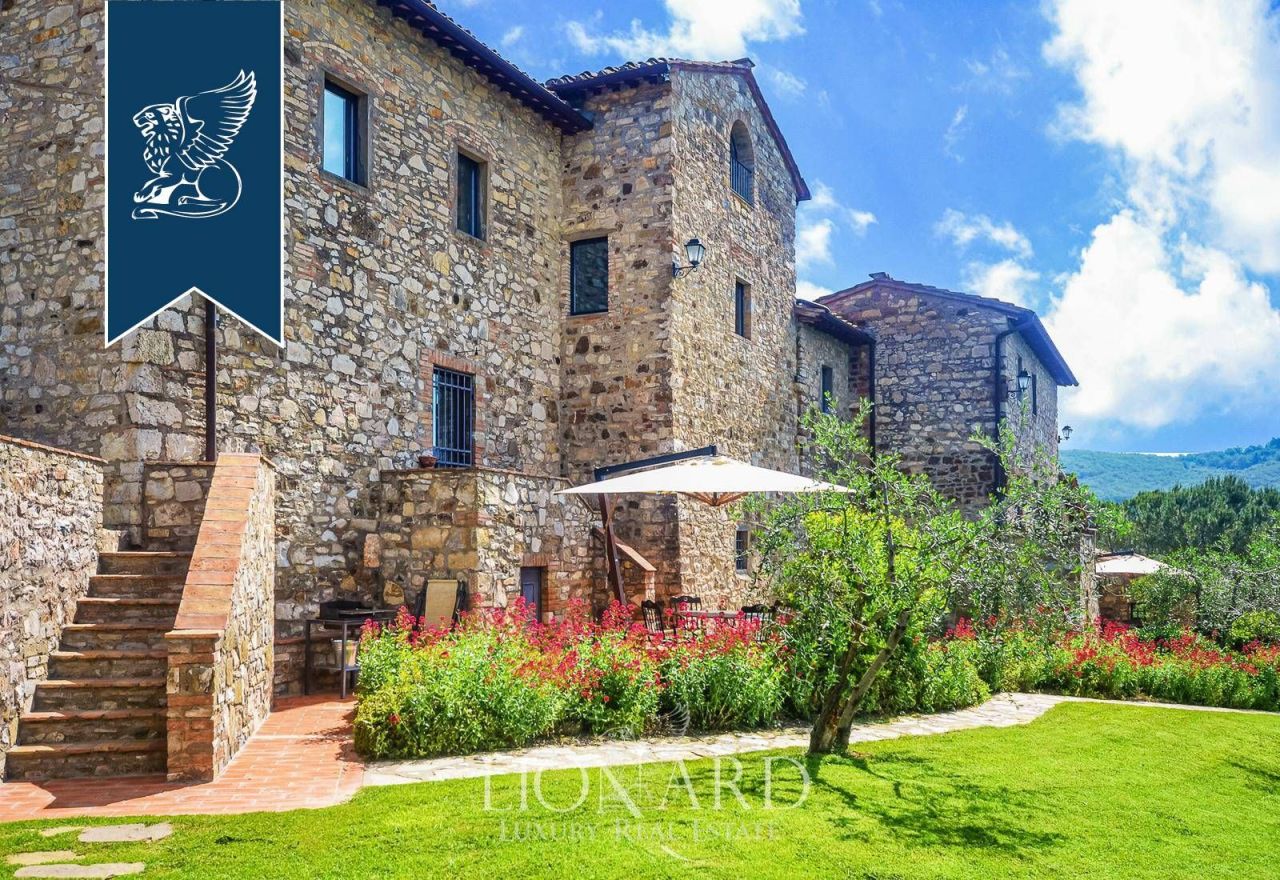 Farm in Castellina in Chianti, Italy, 1 200 m² - picture 13