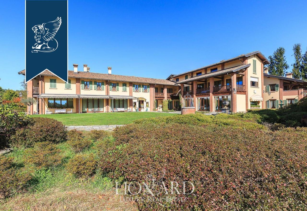 Villa a Tradate, Italia, 3 200 m² - foto 13