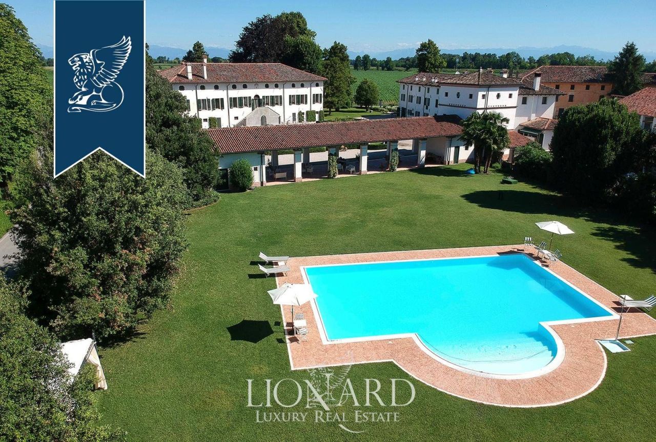 Villa in Pordenone, Italien, 6 600 m² - Foto 13