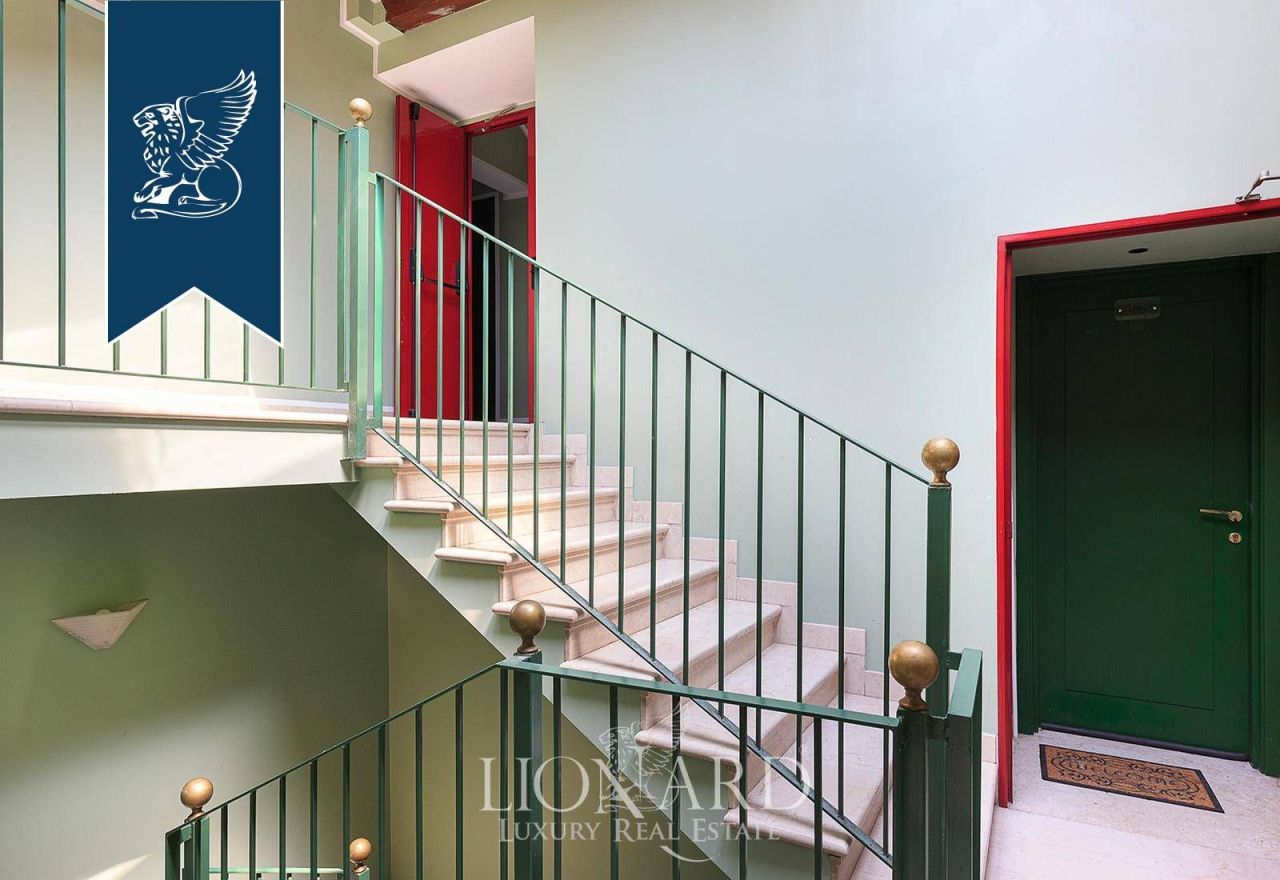 House in Brescia, Italy, 3 230 m² - picture 13