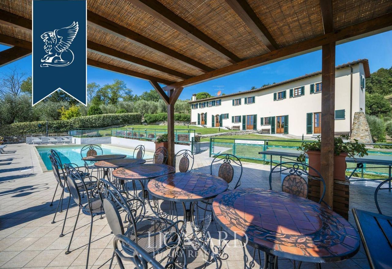 Villa in Pistoia, Italy, 600 m² - picture 13