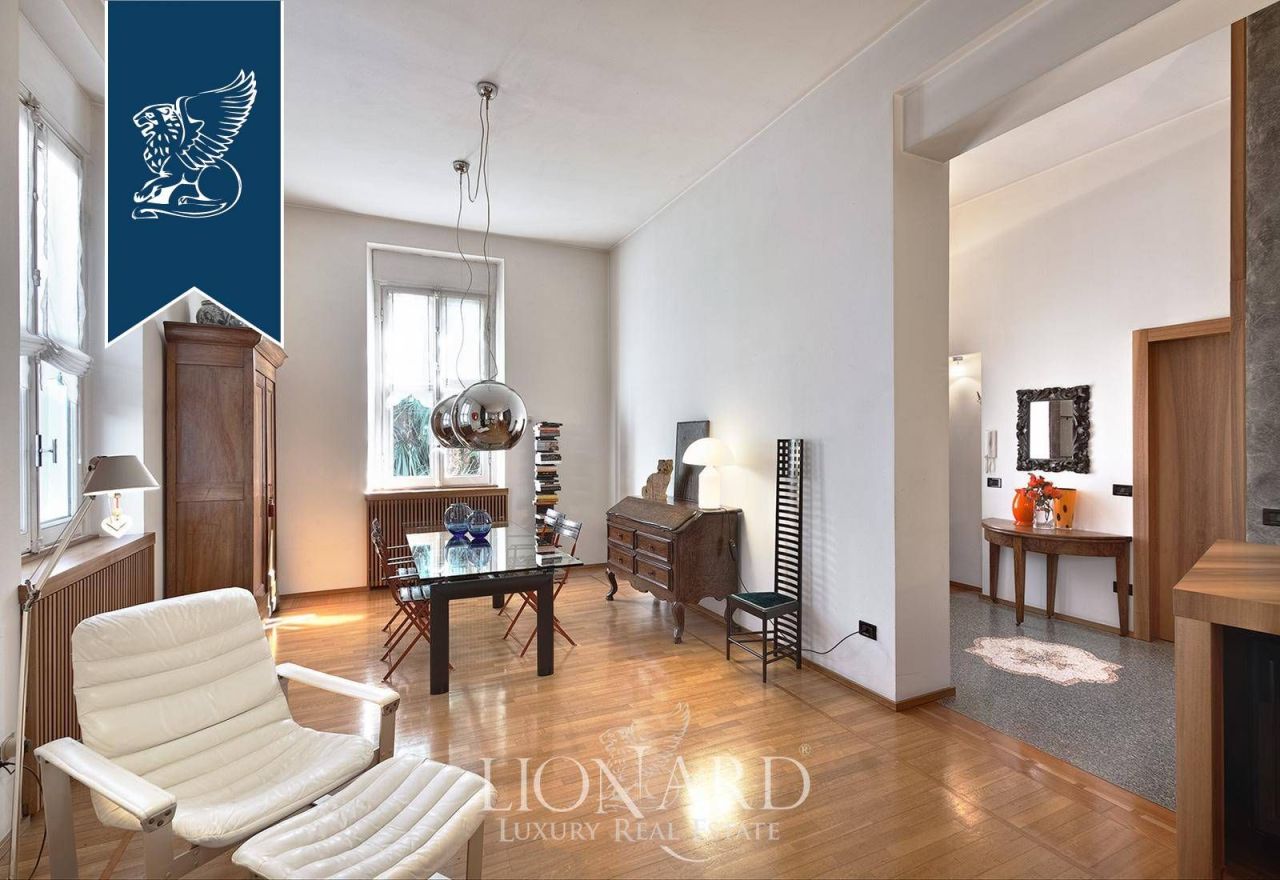 Villa à Milan, Italie, 300 m² - image 13