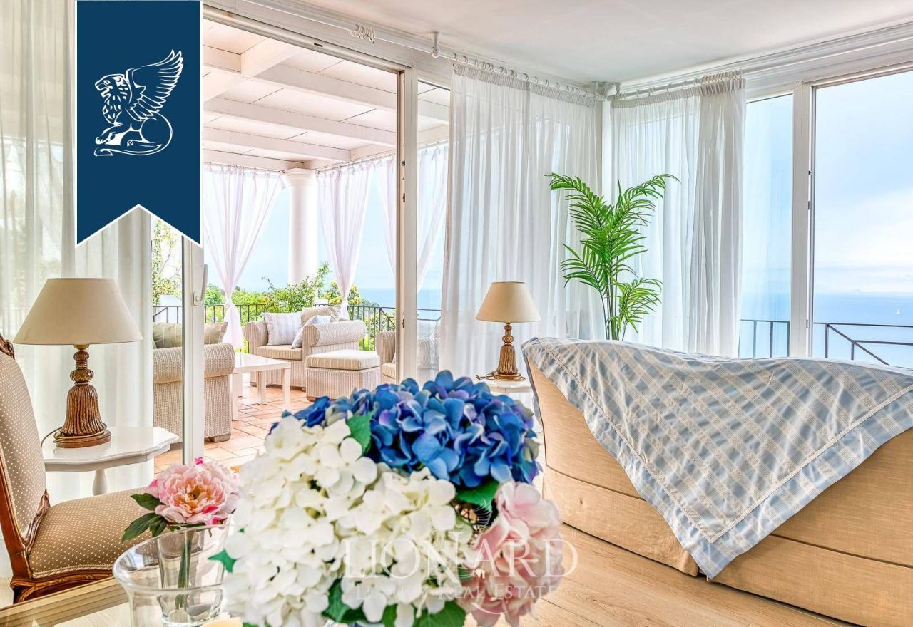 Villa en Nápoles, Italia, 300 m² - imagen 13