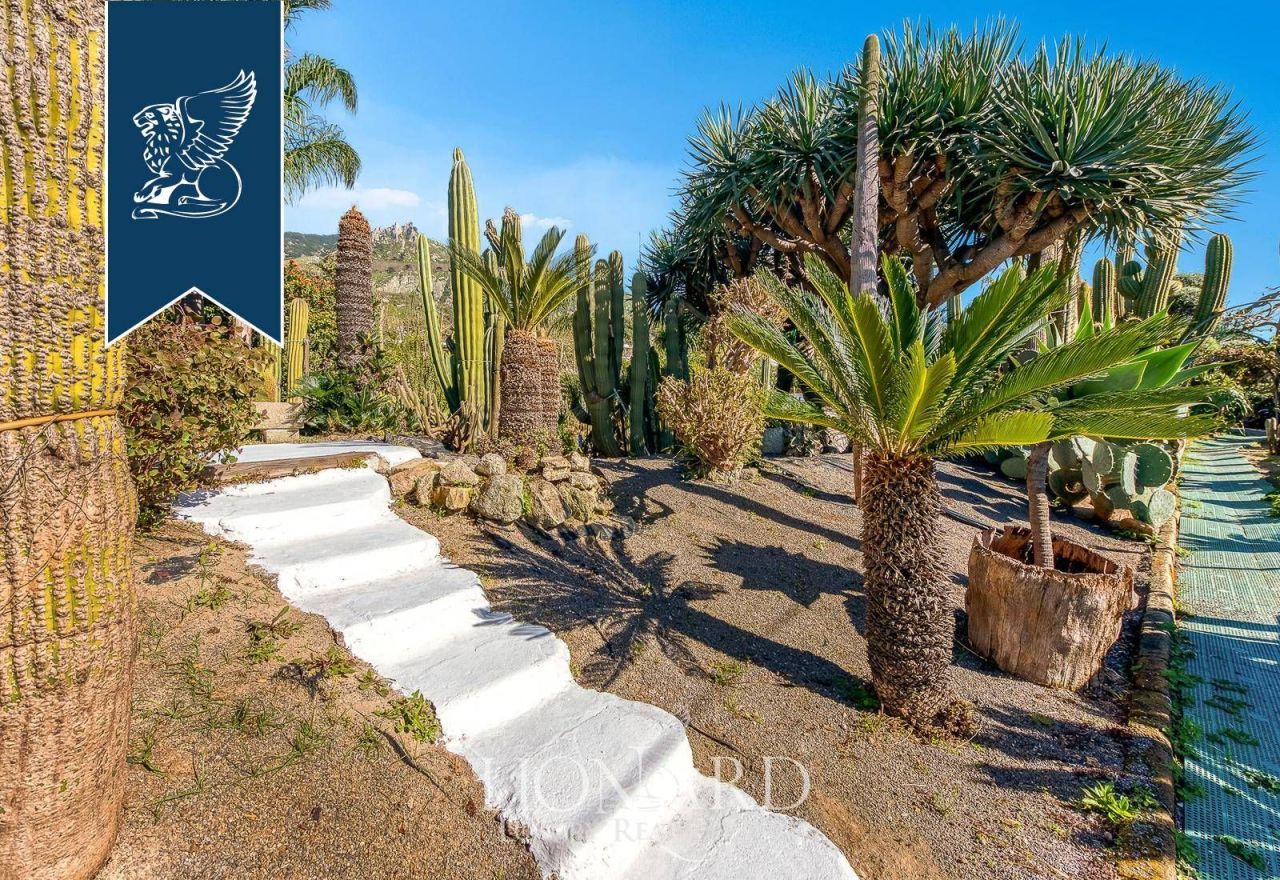 Villa a Napoli, Italia, 2 450 m² - foto 13