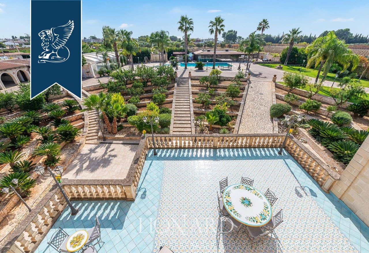 Villa a Taranto, Italia, 1 000 m² - foto 13