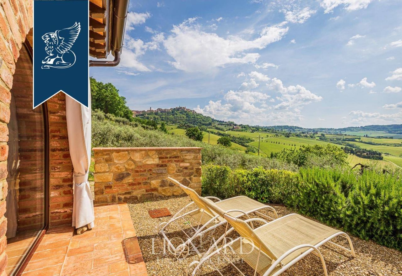 House in Montepulciano, Italy, 650 m² - picture 13