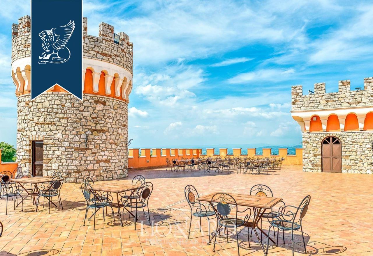 Castle in Avellino, Italy, 6 000 m² - picture 13