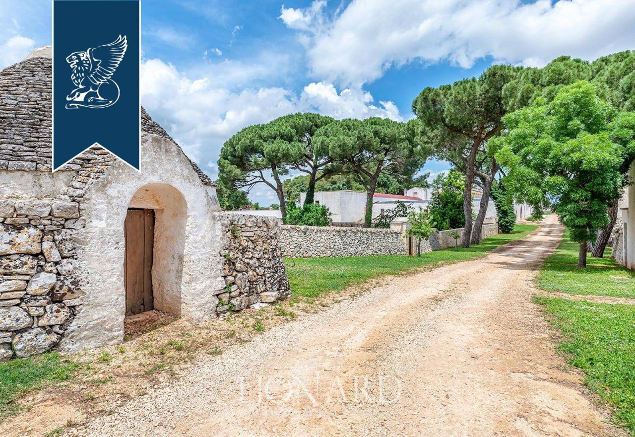 Villa in Taranto, Italy, 3 850 m² - picture 13