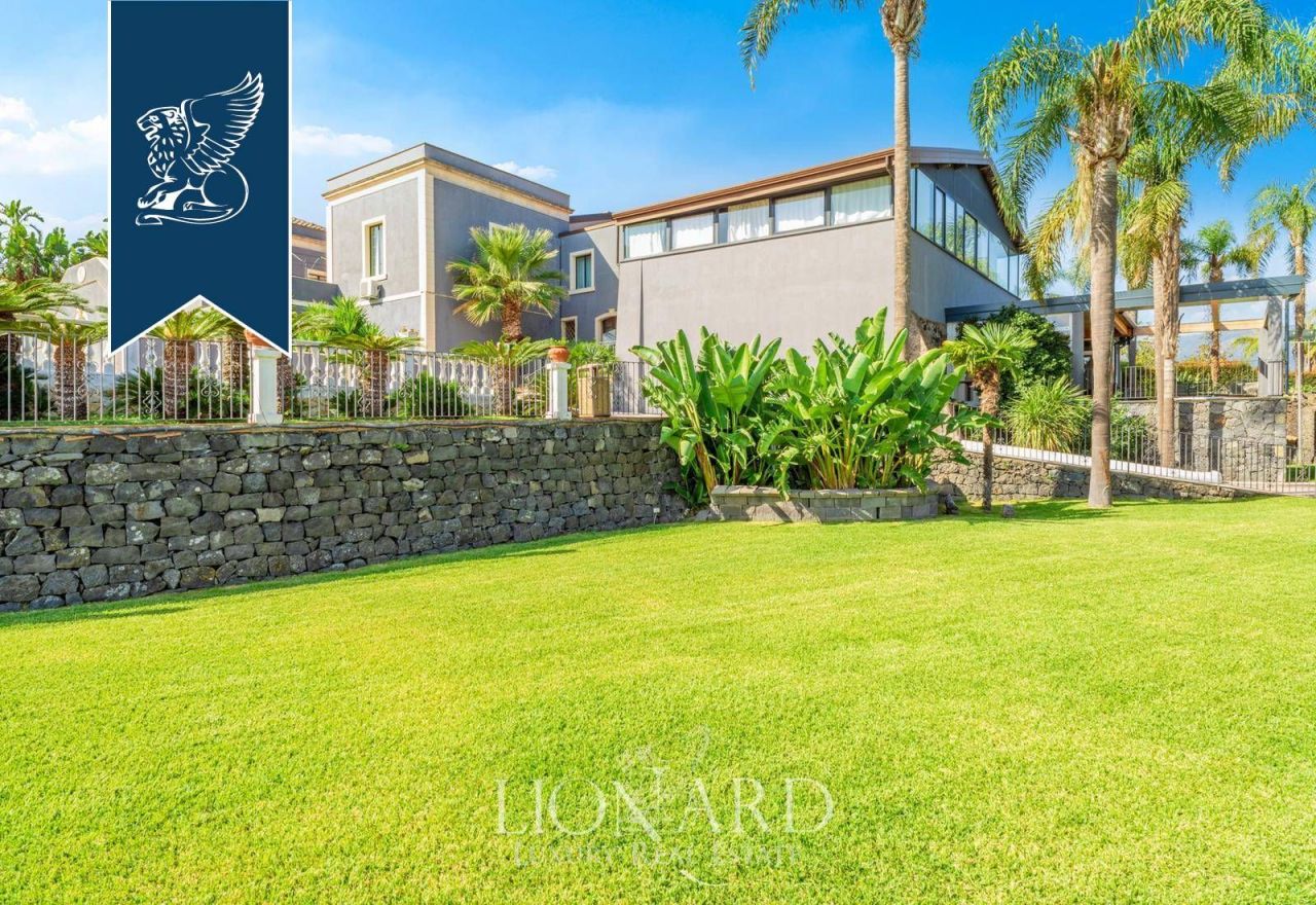 Villa in Acireale, Italy, 1 800 m² - picture 12