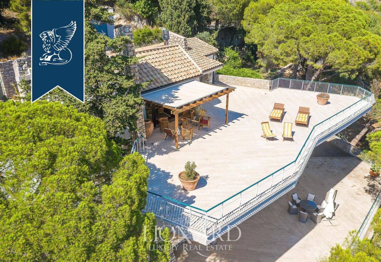 Villa in Sperlonga, Italy, 615 m² - picture 12