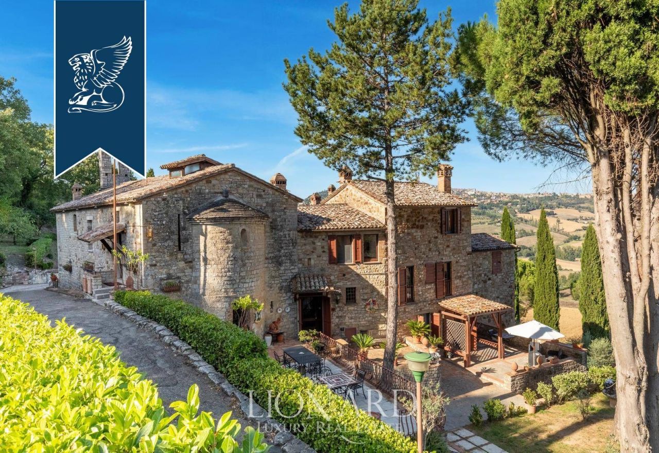 Villa in Todi, Italy, 850 m² - picture 12