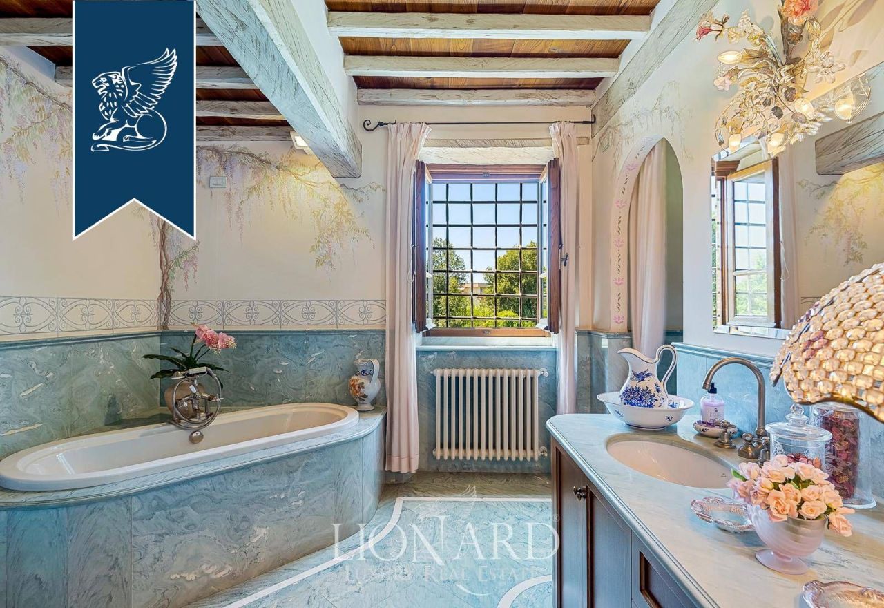 Villa in Pietrasanta, Italy, 400 m² - picture 12