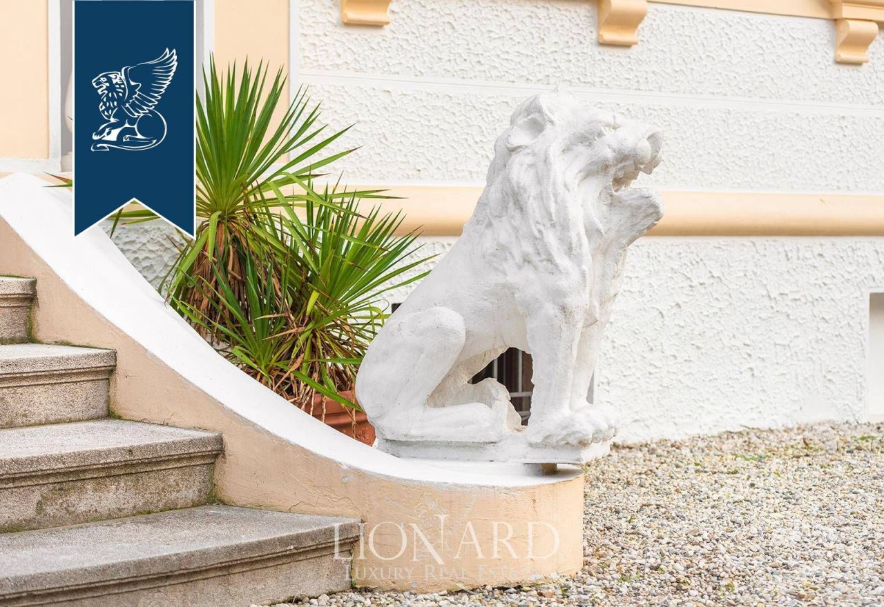 Villa in Treviso, Italy, 450 m² - picture 12