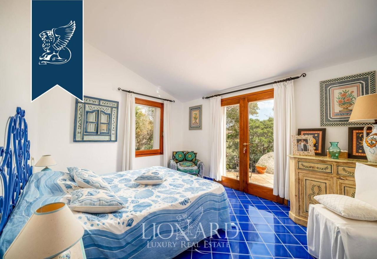 Villa à Palau, Italie, 476 m² - image 12