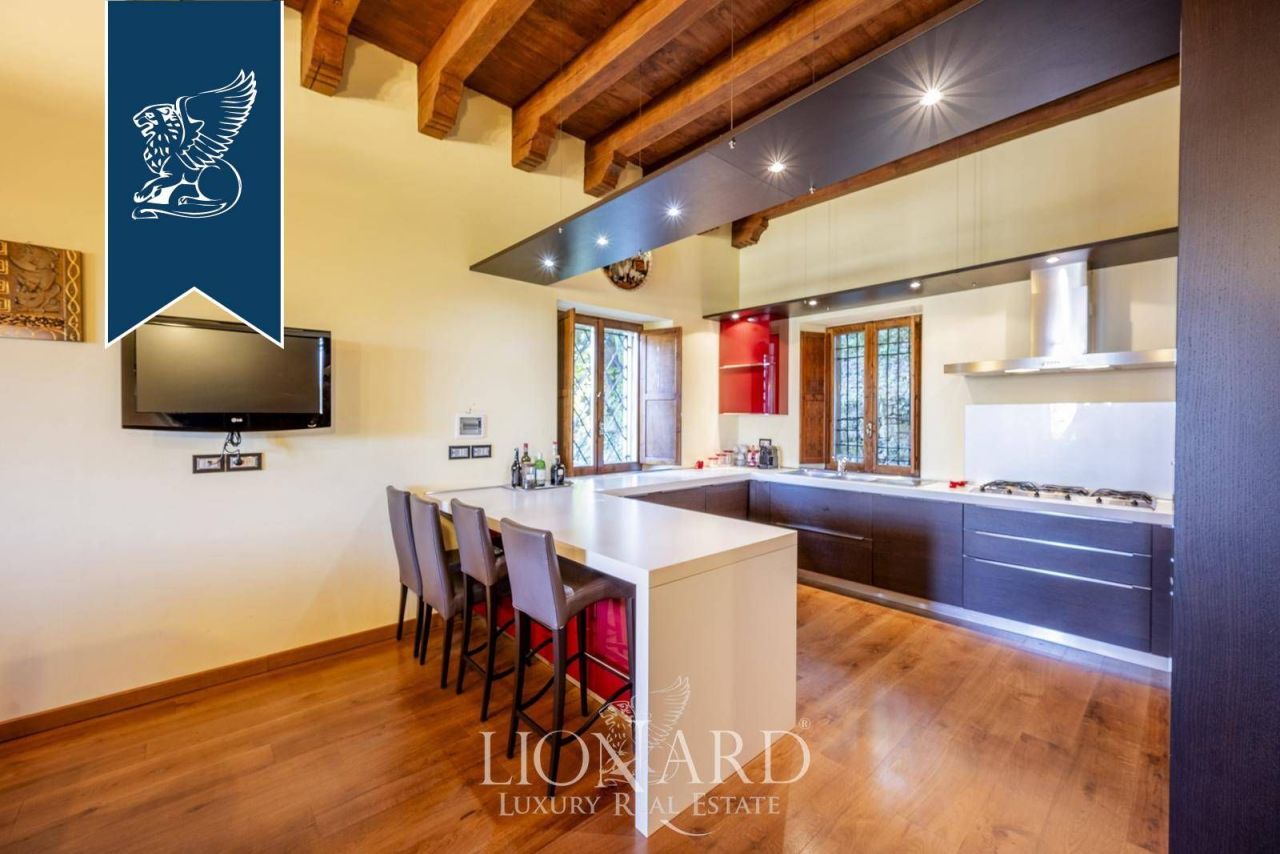 Villa in Modena, Italy, 671 m² - picture 12