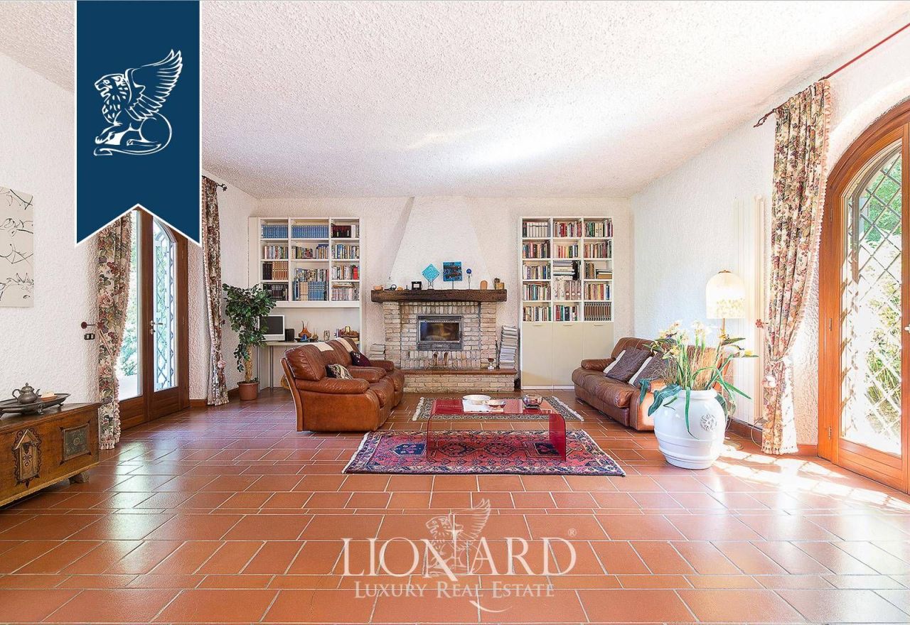 Villa à Pavía, Italie, 600 m² - image 12