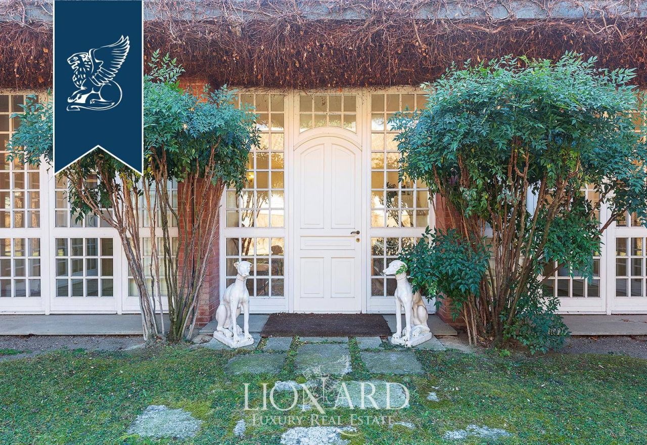 Villa in Como, Italy, 6 670 m² - picture 12