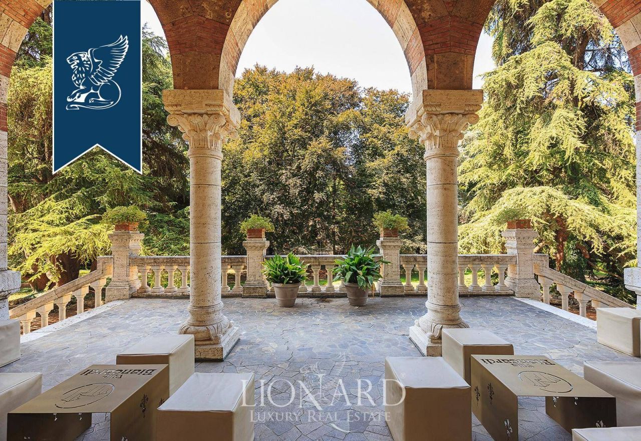 Villa in Lodi, Italy, 3 000 m² - picture 12