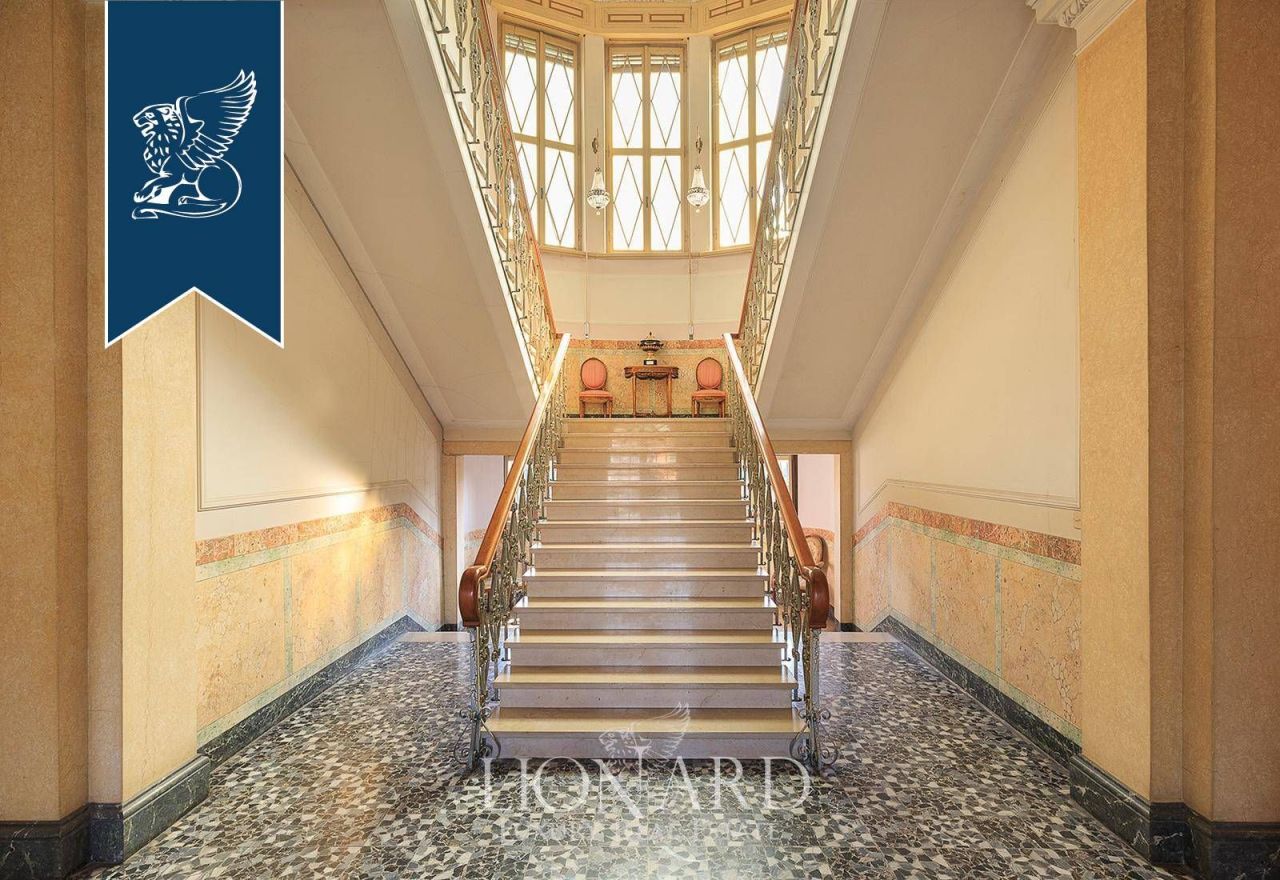 Villa à Crémone, Italie, 1 600 m² - image 12