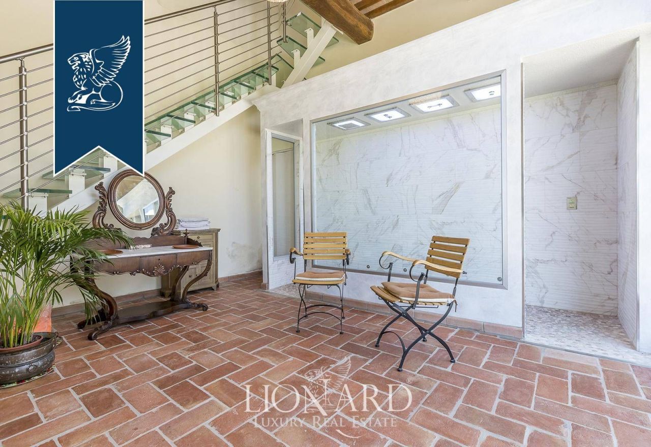 Farm in Pisa, Italy, 632 m² - picture 12