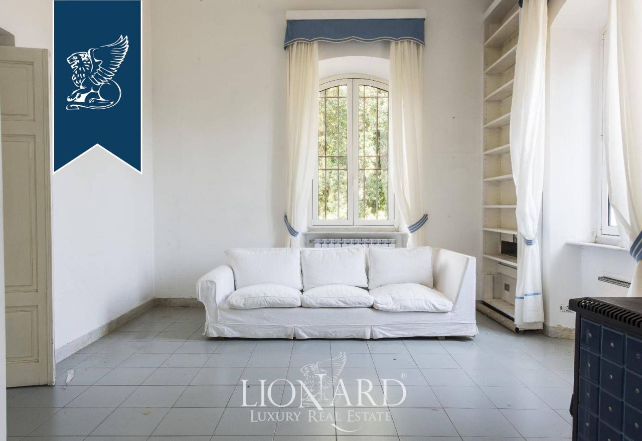 Villa in La Spezia, Italy, 600 m² - picture 12