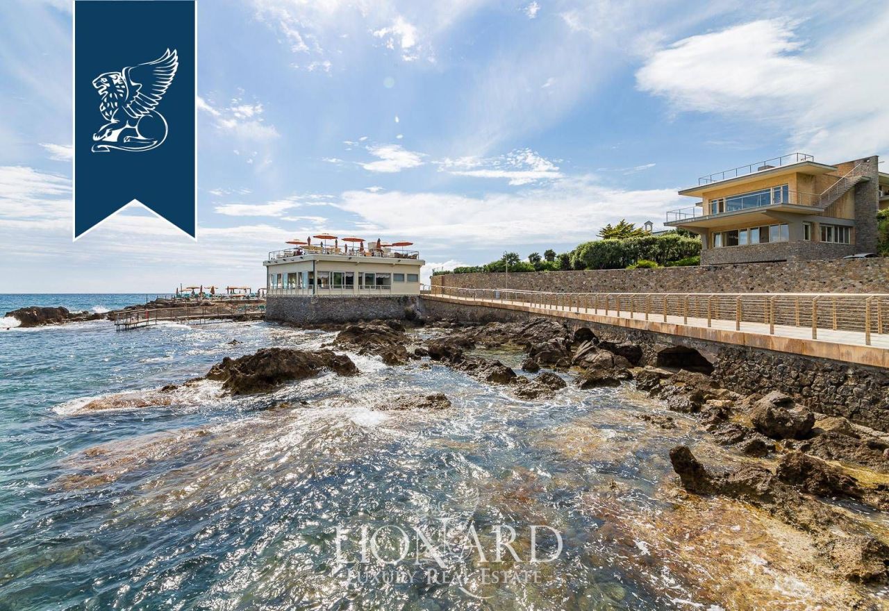 Villa à Rosignano Marittimo, Italie, 550 m² - image 12