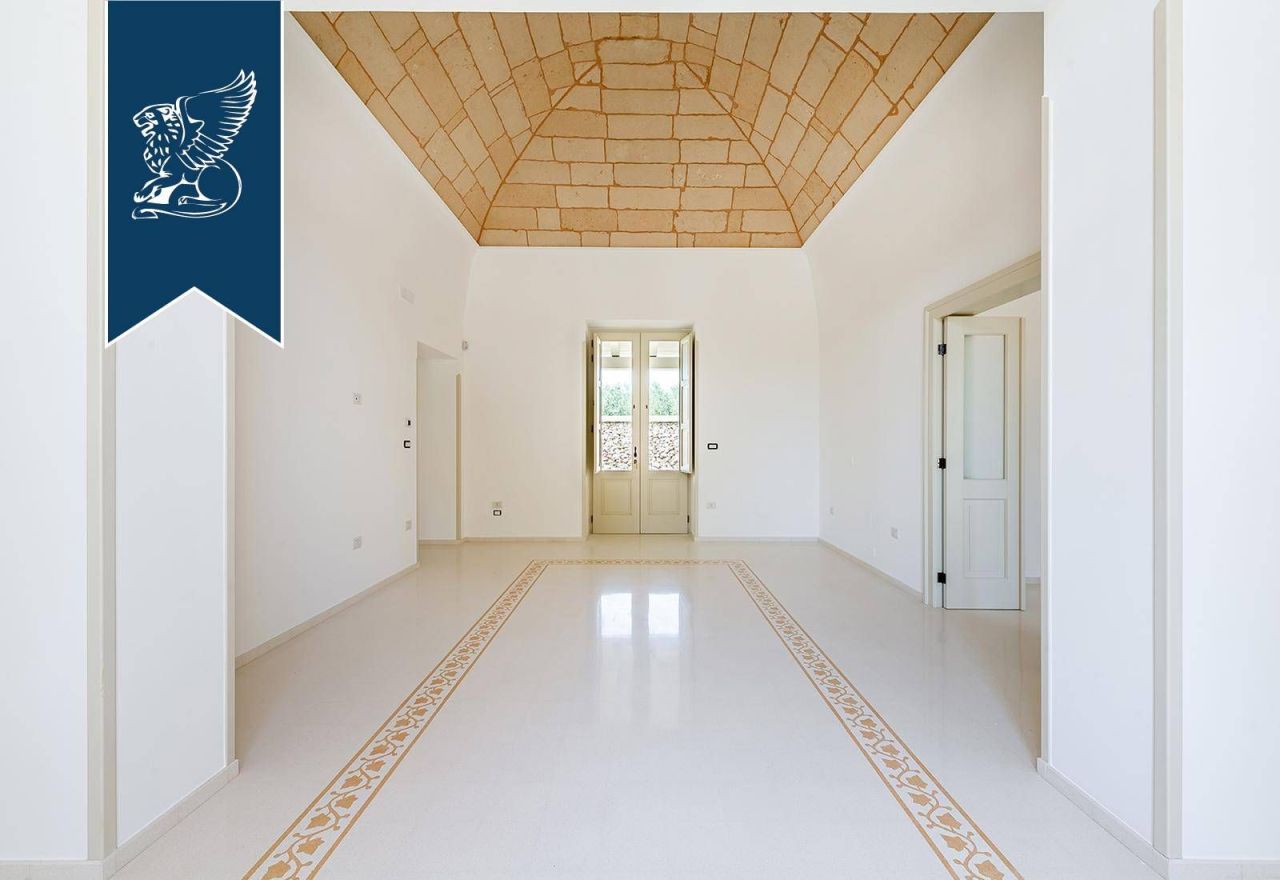 Villa in Lecce, Italy, 215 m² - picture 14